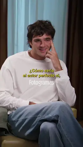 Aquí, jugando a ser el Dr. Frankenstein con Jacob Elordi y Oscar Isaac… 🧪⚡ Porque si vas a crear al actor perfecto, que sea con “abdominales increíbles, glúteos firmes, ojos bonitos, pelo dorado, mandíbula fuerte e ingenio”. Sí, el monstruo ideal existe… y estos dos ya están tomando notas 👀 ‘Frankenstein’ de Guillermo del Toro ya en cines 🍿🧟‍♂️ ¿Qué atributo más añadirías tú? 🤔 #QueVer #Cineentiktok #Frankenstein #OscarIsaac #JacobElordi