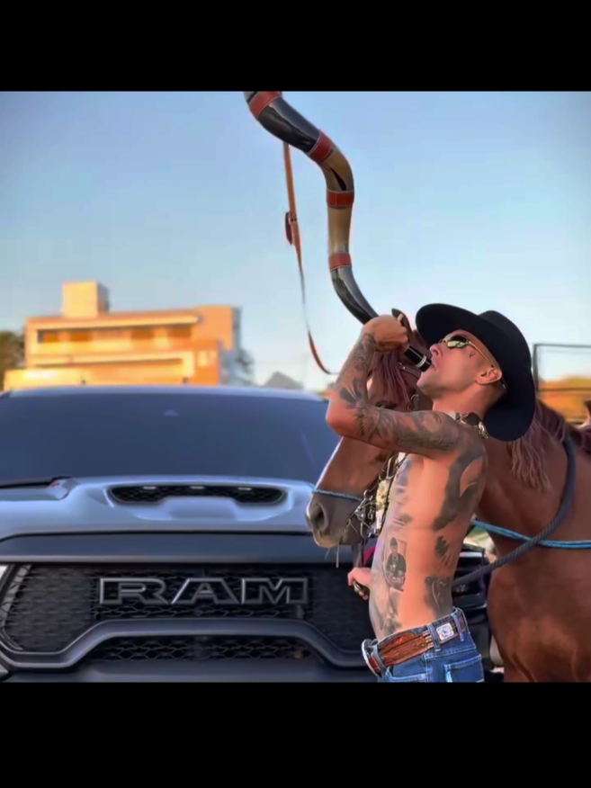 o chefe só tem as top 🅱️💲 #liberdadebuzeira #tropadochefe #buzeiravisionario #buzeira 