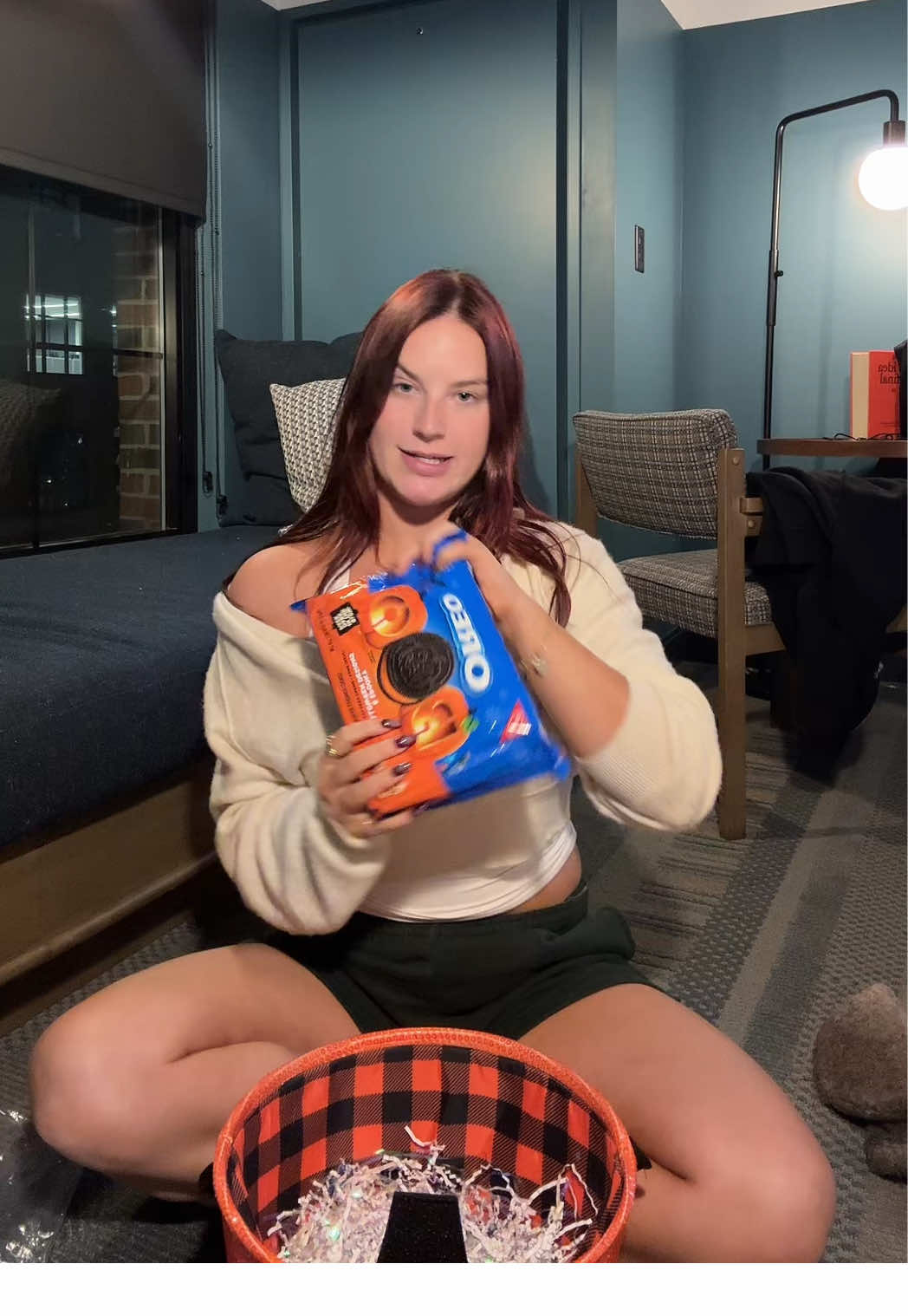 Let’s make my boo basket 😍🎃