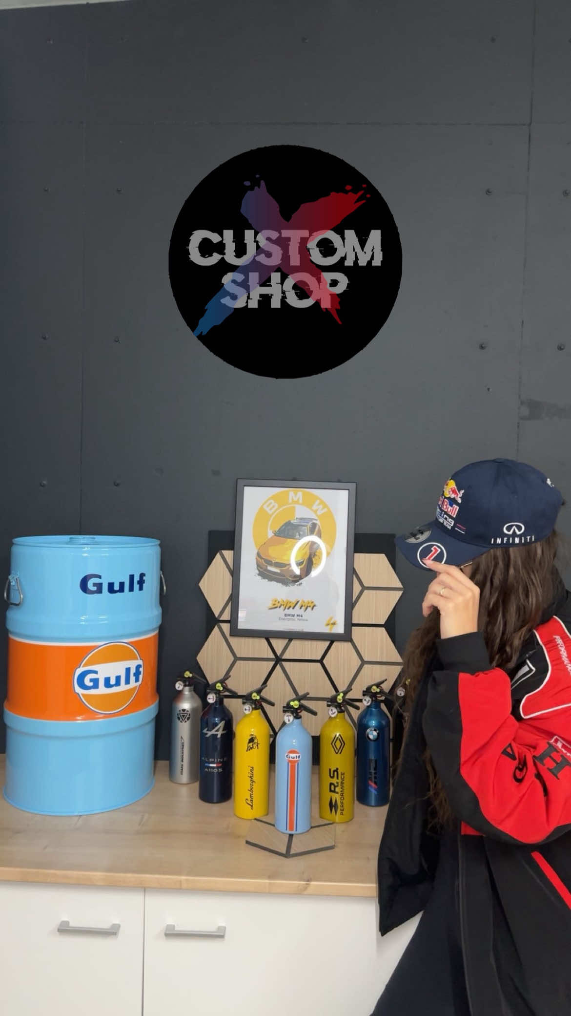 Nouveau partenariat pour moi … ✨ Je vous présente la boutique @customxshop_fr !!!! 🎨 Cette boutique est spécialisée dans le 100% personnalisable:  - d’extincteurs 🧯  - de cadres photos 🖼️  -  de bidons 🛢️ Pour plus d’informations, je vous invite à aller voir son compte et surtout pour toutes questions n’hésitez pas à lui envoyer un message ! ✏️ #custom #passion #personnalisation #shop #Lifestyle 