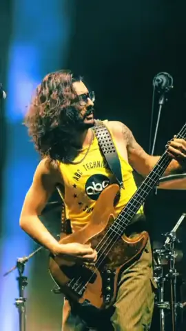 Monchito lindo, feliz cumpleaños para ti!!! Qué sería de nosotros sin ti: tus infinitos planes locos, tus ganas de parchar hasta tarde y esa curiosidad que no para! Por miles de años más viéndote disfrutar con nosotros. Te amamos.