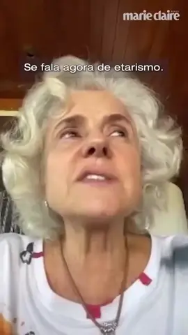🤔| Você sabe o que é etarismo? De forma simples, seria um preconceito baseado na idade e impacta principalmente  no processo de envelhecimento. Fazendo com quê essas pessoas sejam tratadas de forma estereotipada.  🙋🏽‍♀️| Se pensarmos sobre o lugar da mulher na sociedade, entendemos como o processo de envelhecimento pode ser muito mais difícil. Vídeo maravilhoso de Marieta Severo. 🥰 Get @reshare_app • @somosasnetasdasbruxas #etarismo #mulheres #idosos #envelhecimento  #idade 
