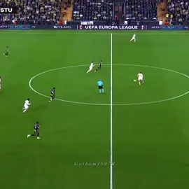 uyuyan devi uyandırdılar. edson alvarez dün yürüyen fenerbahçe oldu.  aradığımız agresif saf kan 6 numarayı bulduk sonunda #edsonalvarez #fenerbahçe💛💙 #fenerbahçe #beniöneçıkart #keşfet 