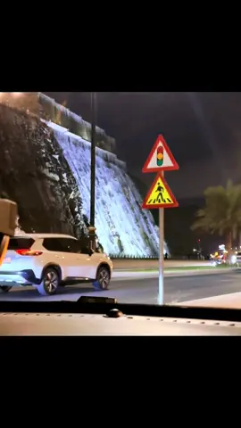 khorfakkan Waterfalls.. . . . . . #امارات #dubaiadventures #creatorsearchinsight #fypシ゚ #goviral 