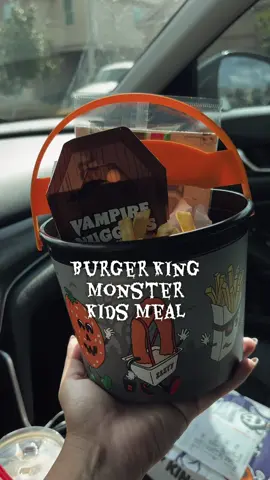 @Burger King Halloween kids meals🎃👻 #burgerking #boobasket 