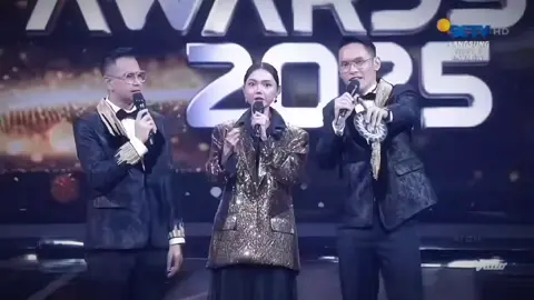Sinetron paling ngetop SCTV Awards 2025 diberikan kepada Asmara Gen Z, congratsss guys🫶🏻 #sctvawards2025 #asmaragenz #harqeelmorafatzarwilfi #4u #fyppppppppppppppppppppppp 