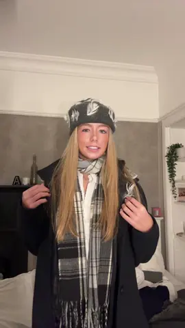 home alone! @Anna #homealone #marvandharry #bestcostume #fyp 