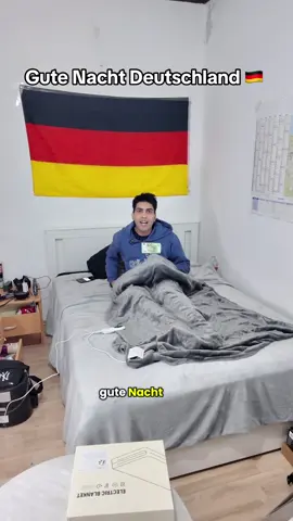 Deutschland 🇩🇪 Berlin, München, Hamburg, Köln, Frankfurt am Main, Stuttgart, Düsseldorf, Leipzig, Dortmund, Essen, Bremen, Dresden, Hannover, Nürnberg, Bochum, Wuppertal, Bielefeld, Bonn, Mannheim und Karlsruhe. 🇩🇪 TikTok Shop Deutschland 🇩🇪  Tragbare USB-Heizdecke als Schal - 160×85 cm, 3 Heizstufen, Schnellaufheizung, doppelseitiger weicher Samt - ideal für Zuhause, Büro, Reisen und als Weihnachtsgeschenk. (Powerbank nicht enthalten) #deutschland #deutschland🇩🇪 #germany #fürdich #germany🇩🇪 