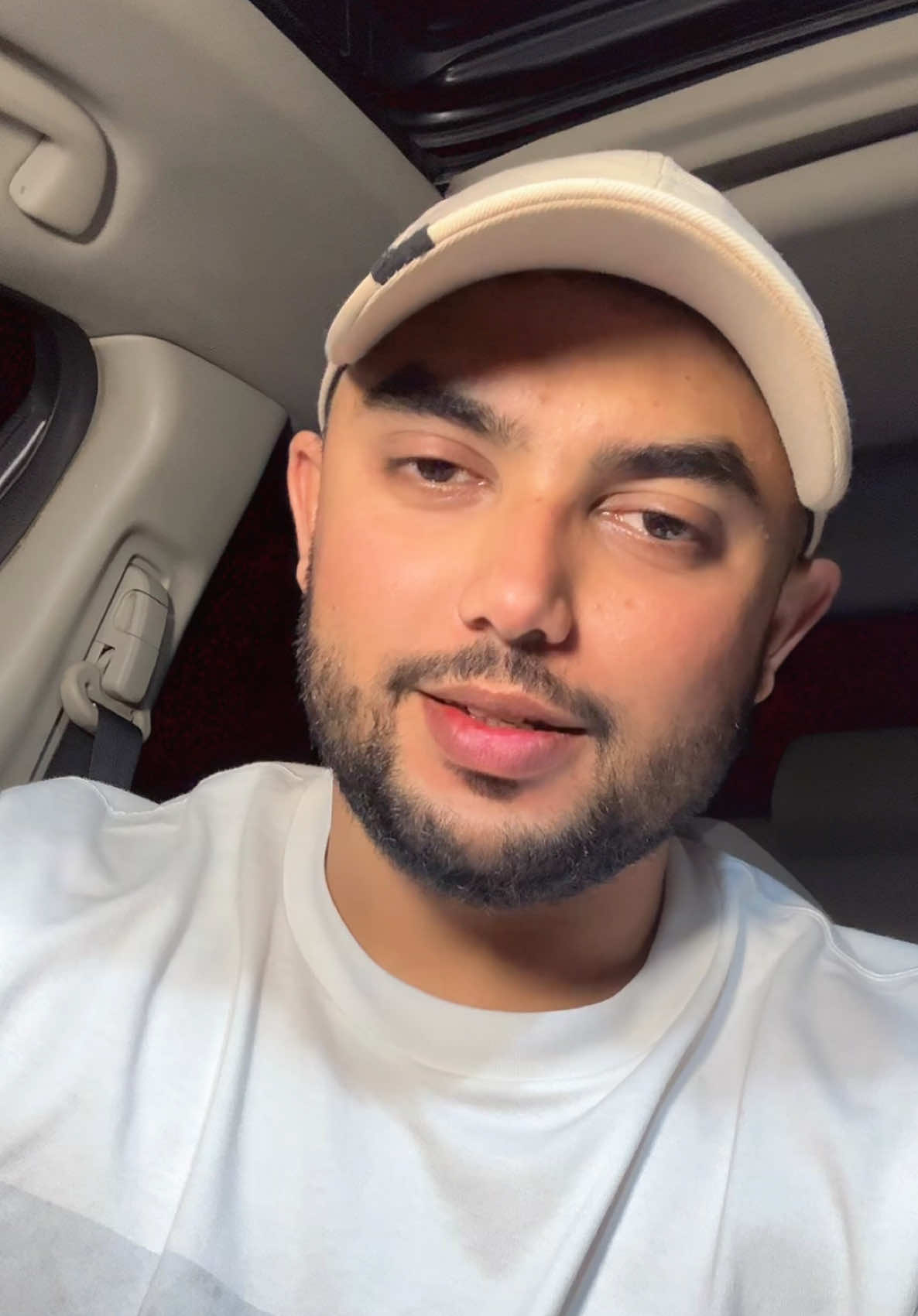 You Are Your Priority, Than Anyone Else in This World. Love Yourself 🙏🫶✨✨ #loveyourself #priority #selflove #aura #mrsohetra 