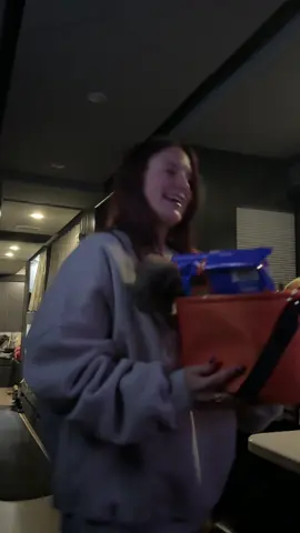 The boo baskets were TOOOO FUN this video is killing me 😭🎃👻 #misspossessivetour 