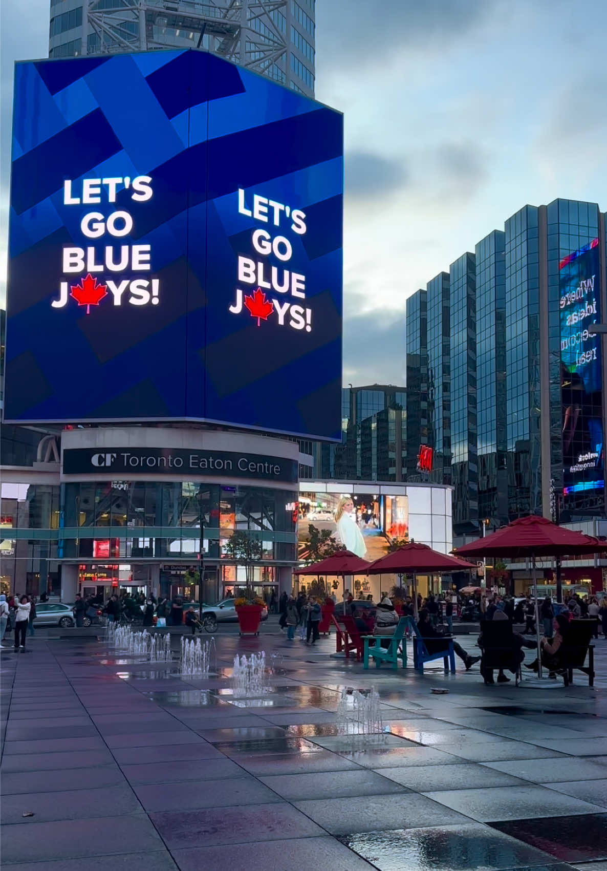 TORONTO CANADA.😍🇨🇦🍁✈️ . . . . #fypviral #travelphotography #toronto #canada🇨🇦 #exploringtoronto 