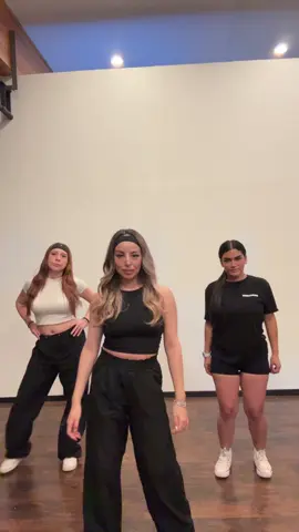 @Ezlynn🥕 @️ @BB Danceur Performing Academy #fyp #dance #dancer 