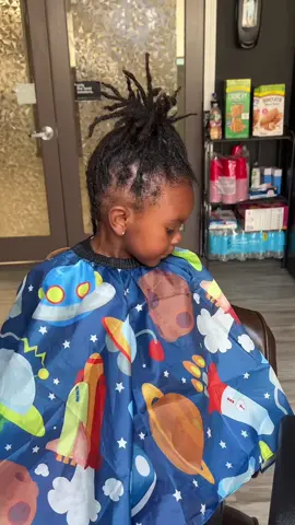 One thing ima do is do the most for my clients 💙 #fypシ #birthdayboy #pamperingday #CT #loctician 