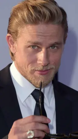#charliehunnam #1millionviews #blowthisuptiktok #blowthisup #makemefamous 