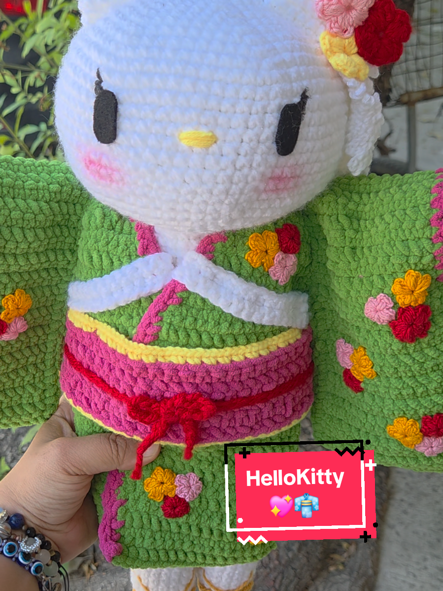 hola a todos! aquí ya la última de mi colección, pienso agrandarla más (mi colección) con más personajes de Sario ✨️ saludos!  #fyppppppppppppppppppppppp #hellokitty #kawaii #crochet  #amigurumi 
