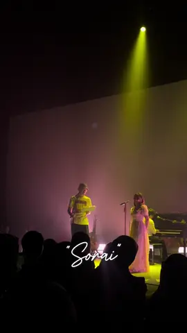 Bersorailah aku pernah menyanyikan lagu #Sorai yang legend itu. #NadinAmizah #NadinAmizahdanRuangKecilnya #PanjiSakti