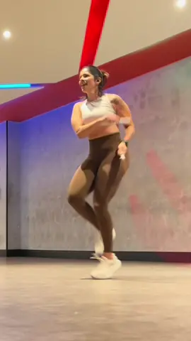 Quer ser uma Prijumper e aprender passo a passo? Acessa o link que está na BIO e vem aprender a Pular Corda comigo.  #pularcorda #jumprope #beegees 