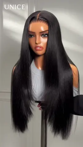 GLUELESS & FLAWLESS.From the box to your head. THAT'S IT.💃🏼#unicehair #unicepromo #yakistraightwig #crazythursdaylive #zC4V  