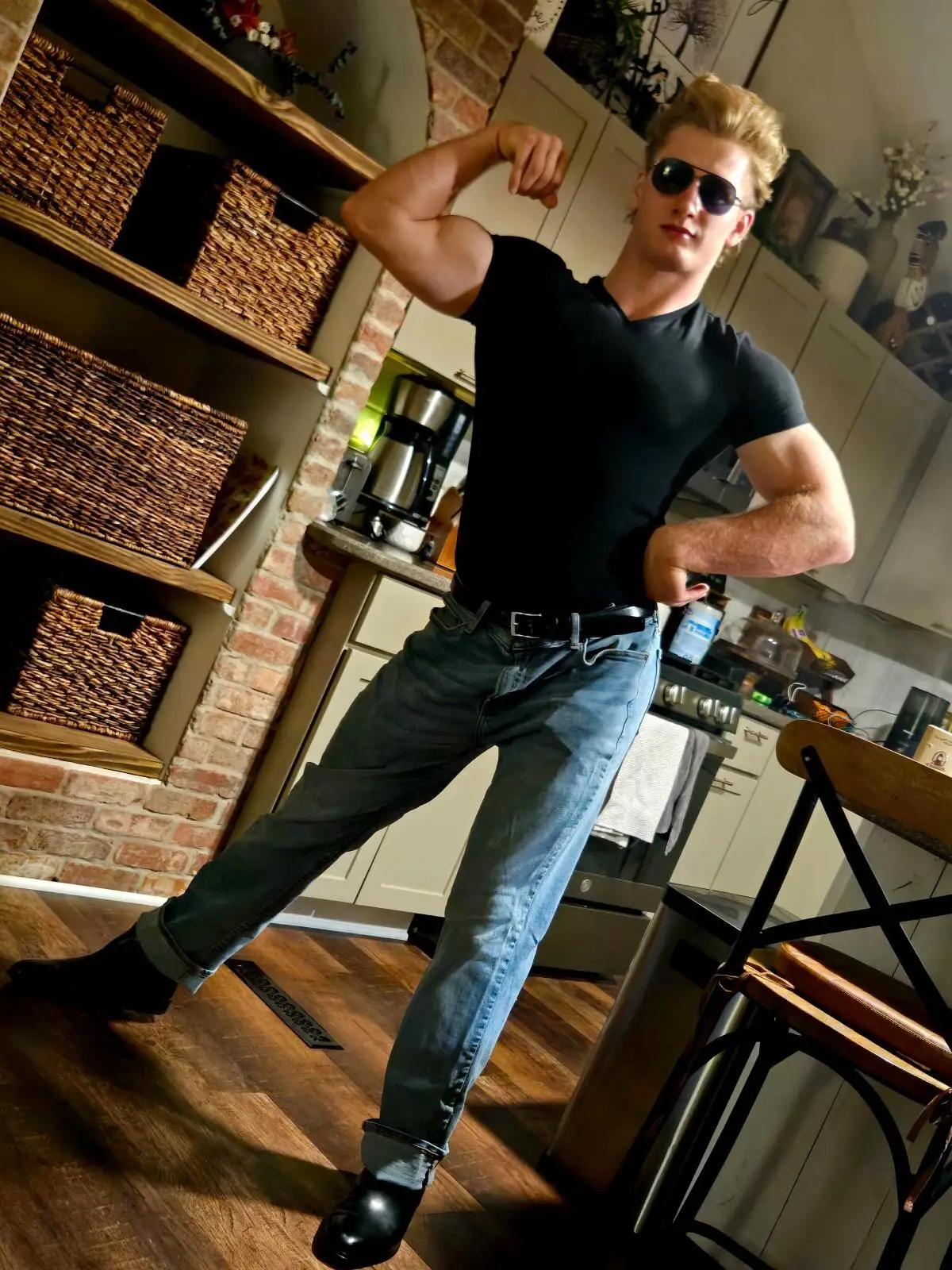 God I love Halloween. #halloween #funny#fypシ #johnnybravo 