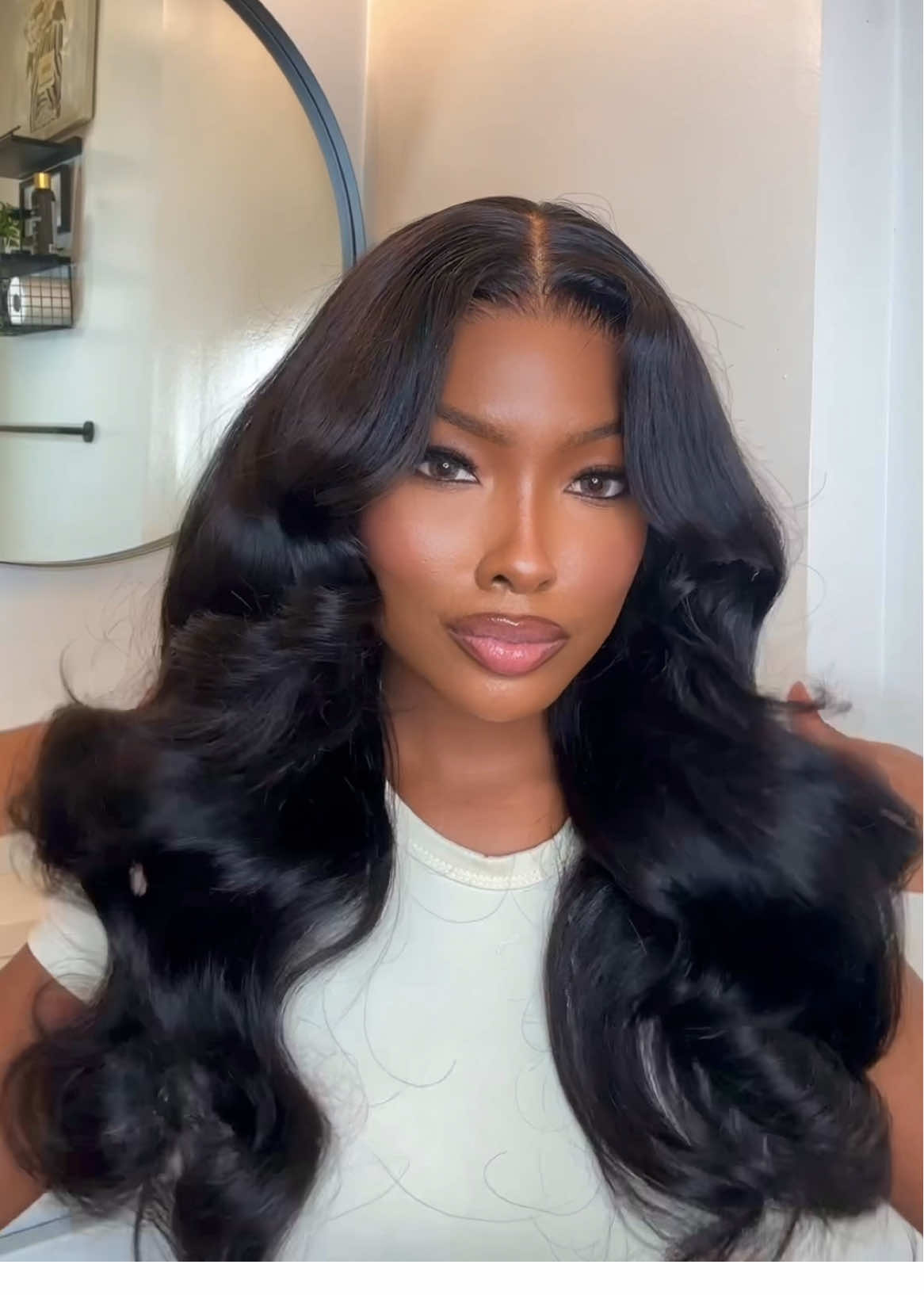 Absolutely no glue needed😳😍 Unice New Real Scalp Wig is EVERYTHING @UniceHairCo @UNice Hair  #unicerealscalpwig #gluelesswig #unicehair #hdlacewig 