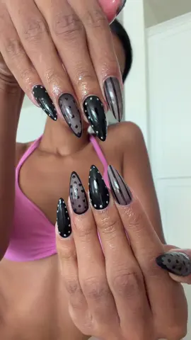 The song distracted me LOL but my new favorite set! @✩ UnicaXNailz ✩ 