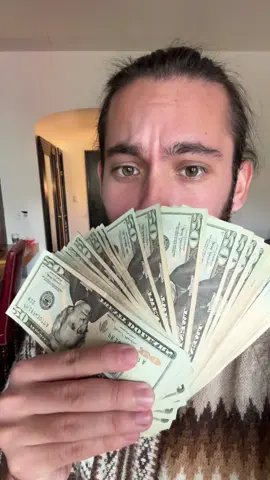 Dejando una propina grande y jugosa como agradecimiento 🙏❤️