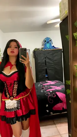 Estás ahí mi querido lobo? 🐺 🍎#parati #fouryou #caperucita #Halloween #viral 