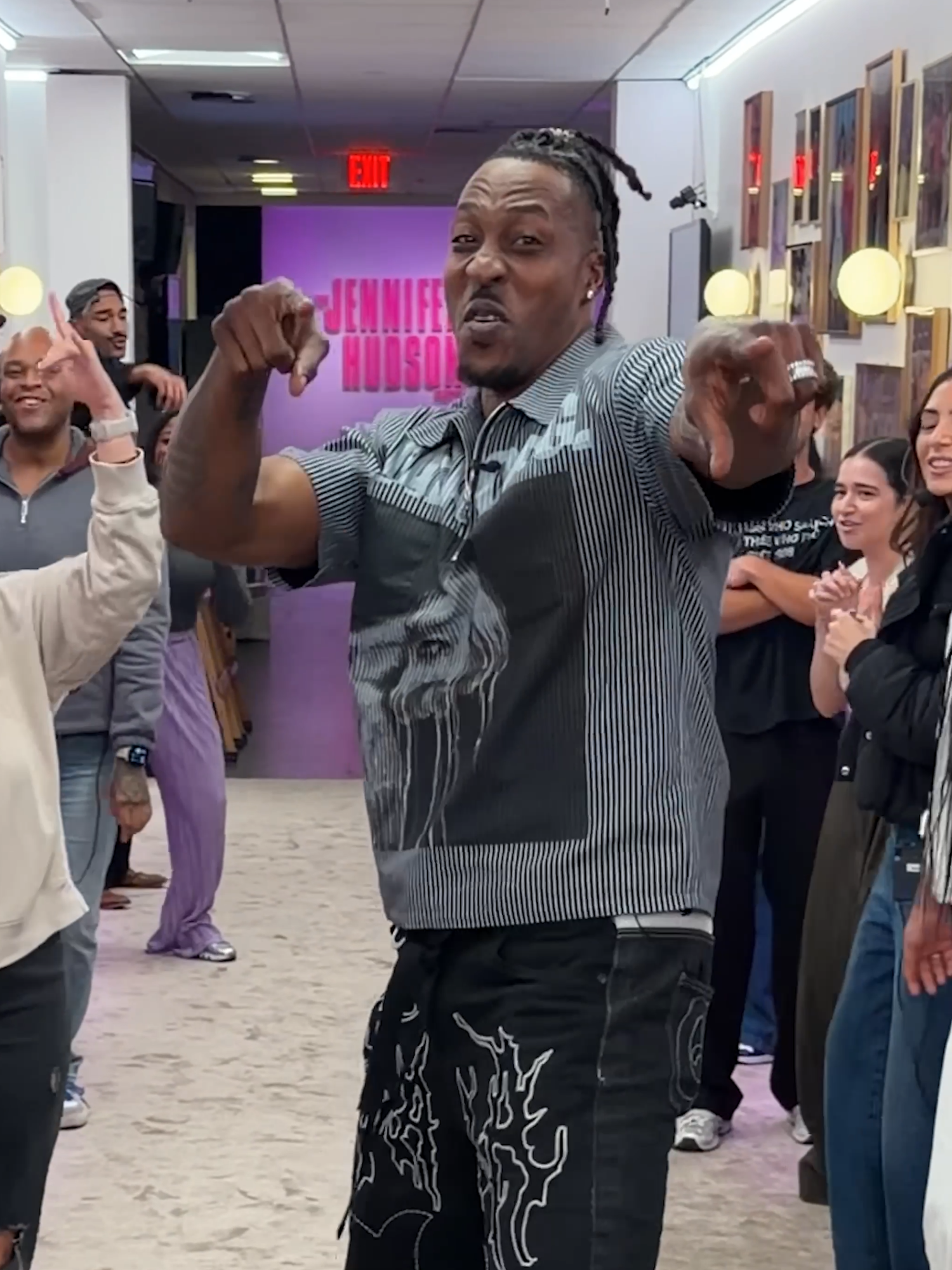 @dareeldwight12 is ballin’! 🏀