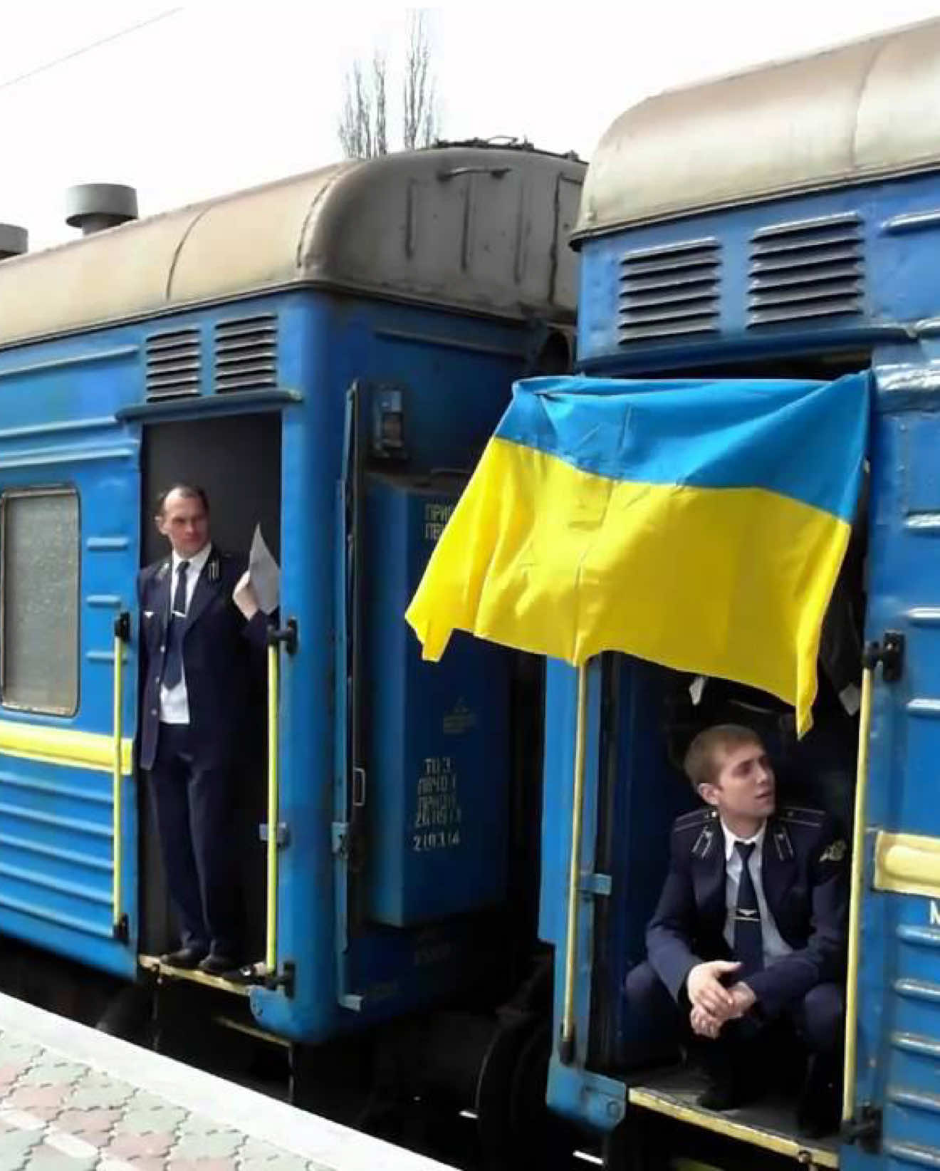 😂 #укрзалізниця #поїзд #поїздка #бабуся 