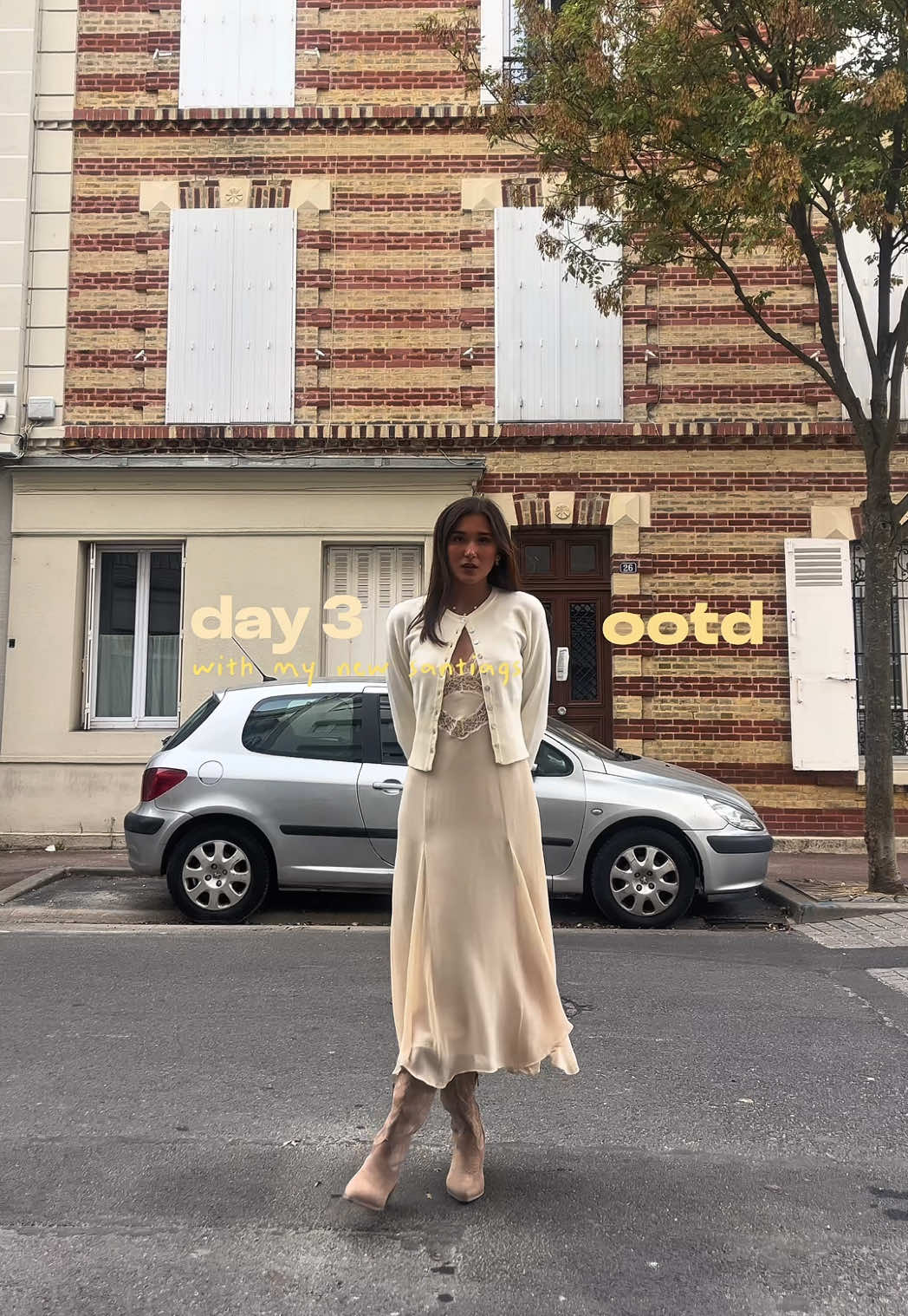 my confidence boost is by wearing my santiags @Stephan Paris 👢*produit offert mon ig: claaradtr  #santiags #bottes #ootdinspiration #bohochic 