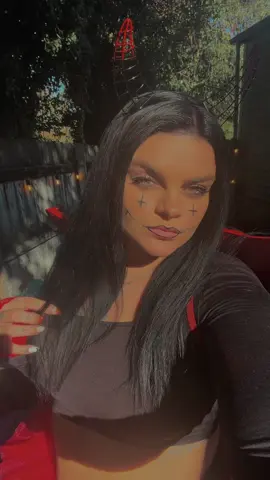 Halloween party!! 🎃#halloweencostume #trending #model #devil 