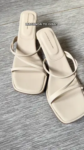 Ang ganda nitong white sandals #whitesandals #whiteheels #fashion #OOTD #marielleeeeeyyy 