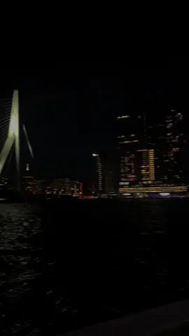 Rotterdam 📍 #fyp #girls #prtt #rotterdam #atnight 