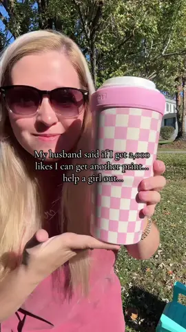 Comment what my next print should be 💁🏼‍♀️ @Frost Buddy #tiktokshopcreatorpicks #tiktokshopblackfriday #tiktokshopcybermonday #icedcoffee #coffeetok 