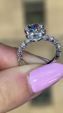 A unique take on the classic prongs