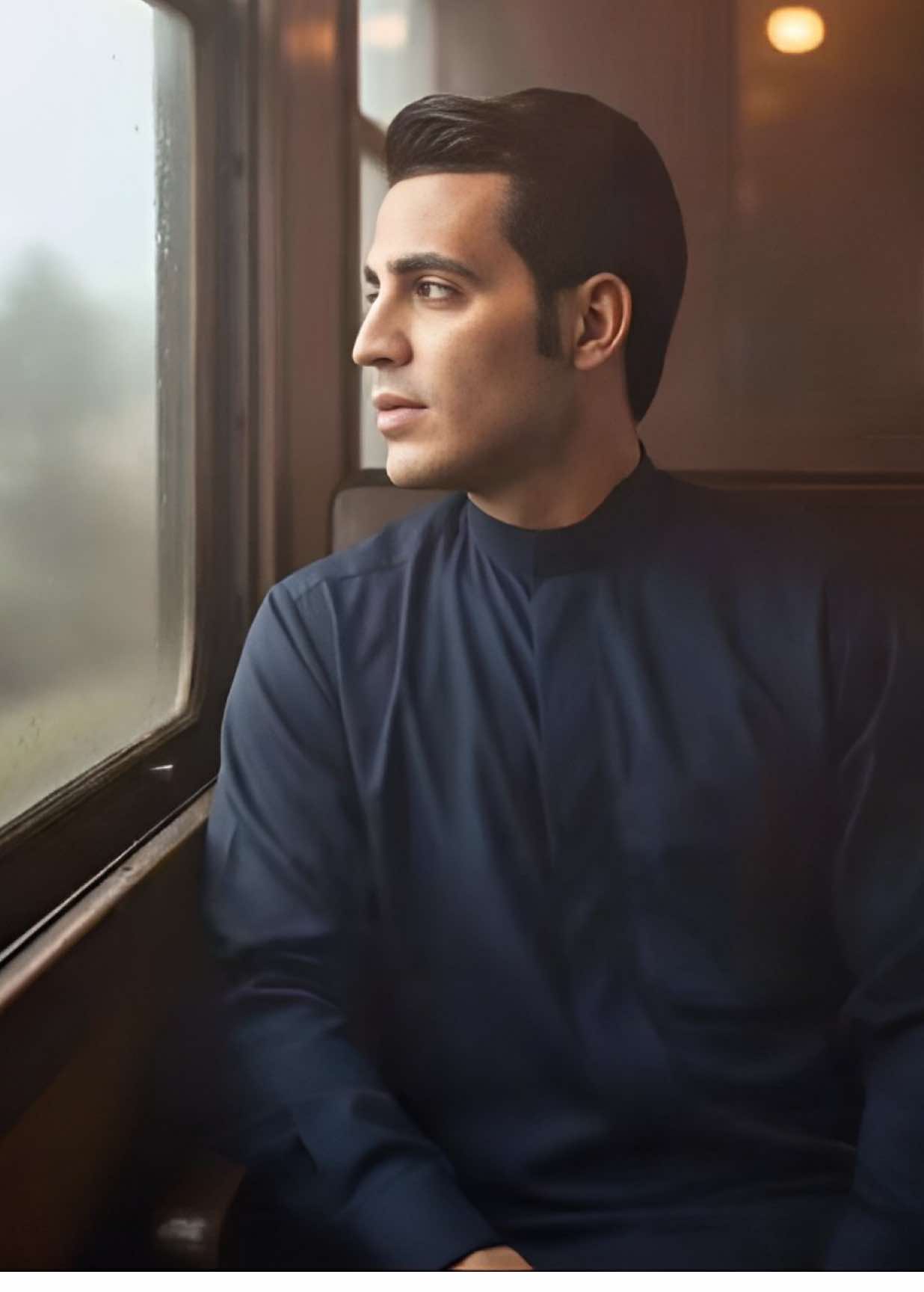 هائِمٌ بالقَصَّائِد أجِدُ بِها نَفْسِي حِيْن تَضِيْع ❤️‍🩹… @عباس عجيد العامري  #عباس_عجيد_العامري  #ليل_وهضم #قصائد_حسينيه #شور #يا_زينب 
