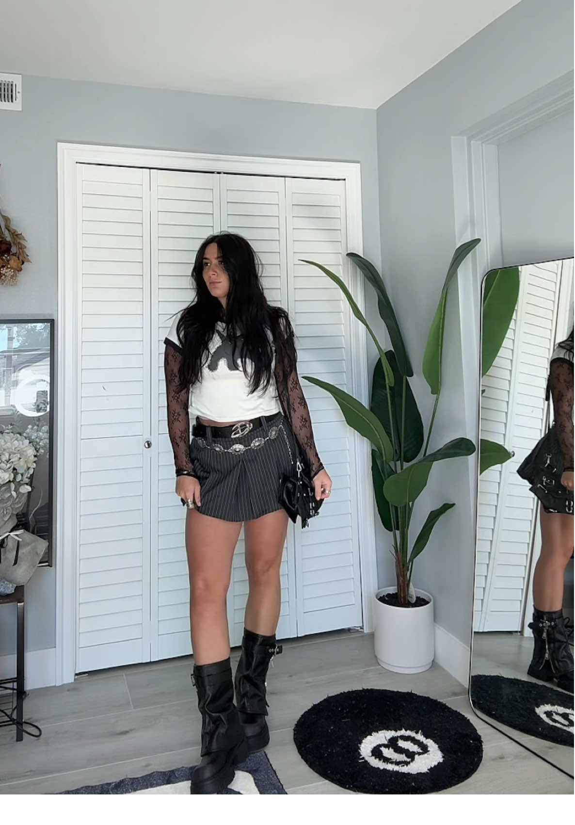 spooky season outfit inspo!! 🕷️🕸️🐈‍⬛ #outfitinspo #y2k #fallfashion #linkinbio 