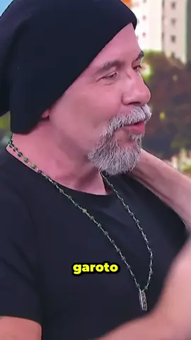 Que momento! Um dos melhores comediantes da atualidade no maior programa de humor da história da televisão brasileira. Com vocês, Leandro Hassum no banco da Praça! #leandrohassum #apracaenossa #comedia #humor #carlosalbertodenobrega 