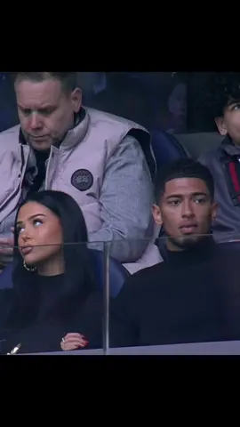 Bellingham avec sa copine🫂❤️⚽️ #ashlyncastro #bellingham #tiktoksenegal🇸🇳 #videoviral #realmadrid 🤍🥲