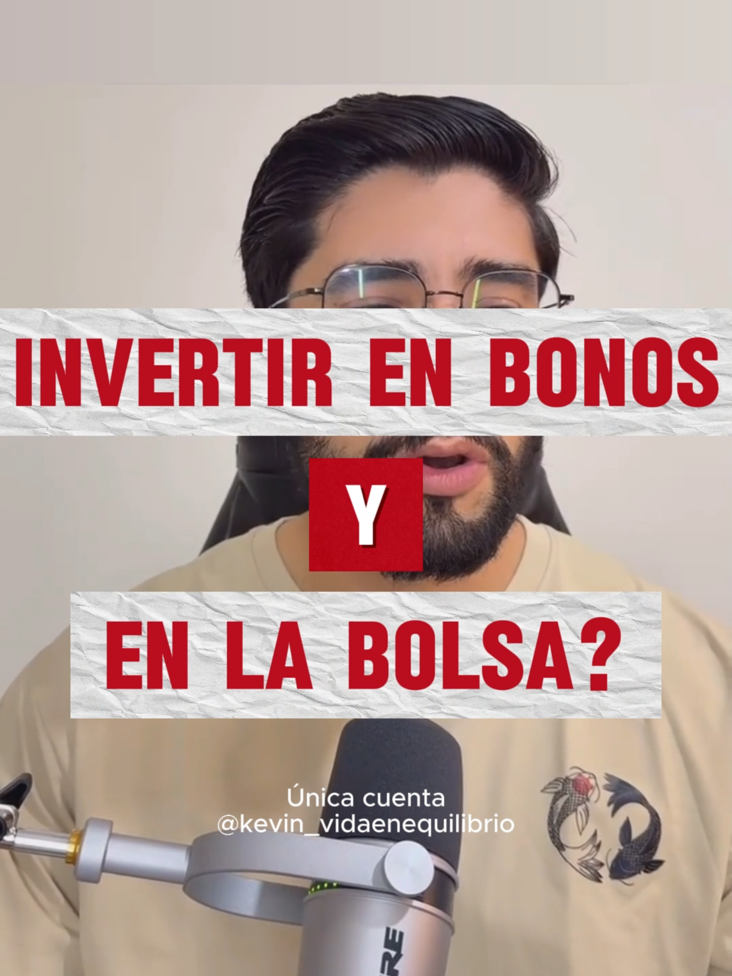 ¿Miedo a que la bolsa se desplome? 📉 ¡Protege tu dinero con ESTO! Si todo tu dinero está en la bolsa de valores, ¡cuidado! 🚨 Existe una forma de proteger tu portafolio cuando el mercado cae. Se llaman BONOS. Te explico por qué son el complemento perfecto para tus acciones: cuando la bolsa baja, los bonos suelen subir. 🛡️ Descubre qué porcentaje (20%, 30% o 40%) deberías tener en bonos para crear un portafolio de inversión más seguro y equilibrado. #Inversiones #BolsaDeValores #FinanzasPersonales #Bonos #Dinero