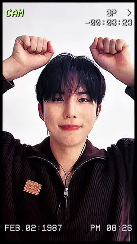 Boys aren’t forever but this one is for me (i am obsessed with the song omg) #wow #sehyooniswow #sehyoon #김세윤 