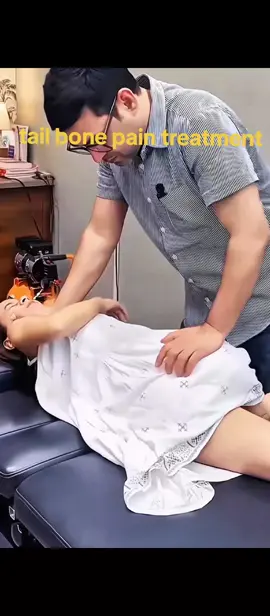 tail bone adjustment treatment without medicine #backpain #chiropractorcracking #usa_tiktok #usatiktok #tailbone 