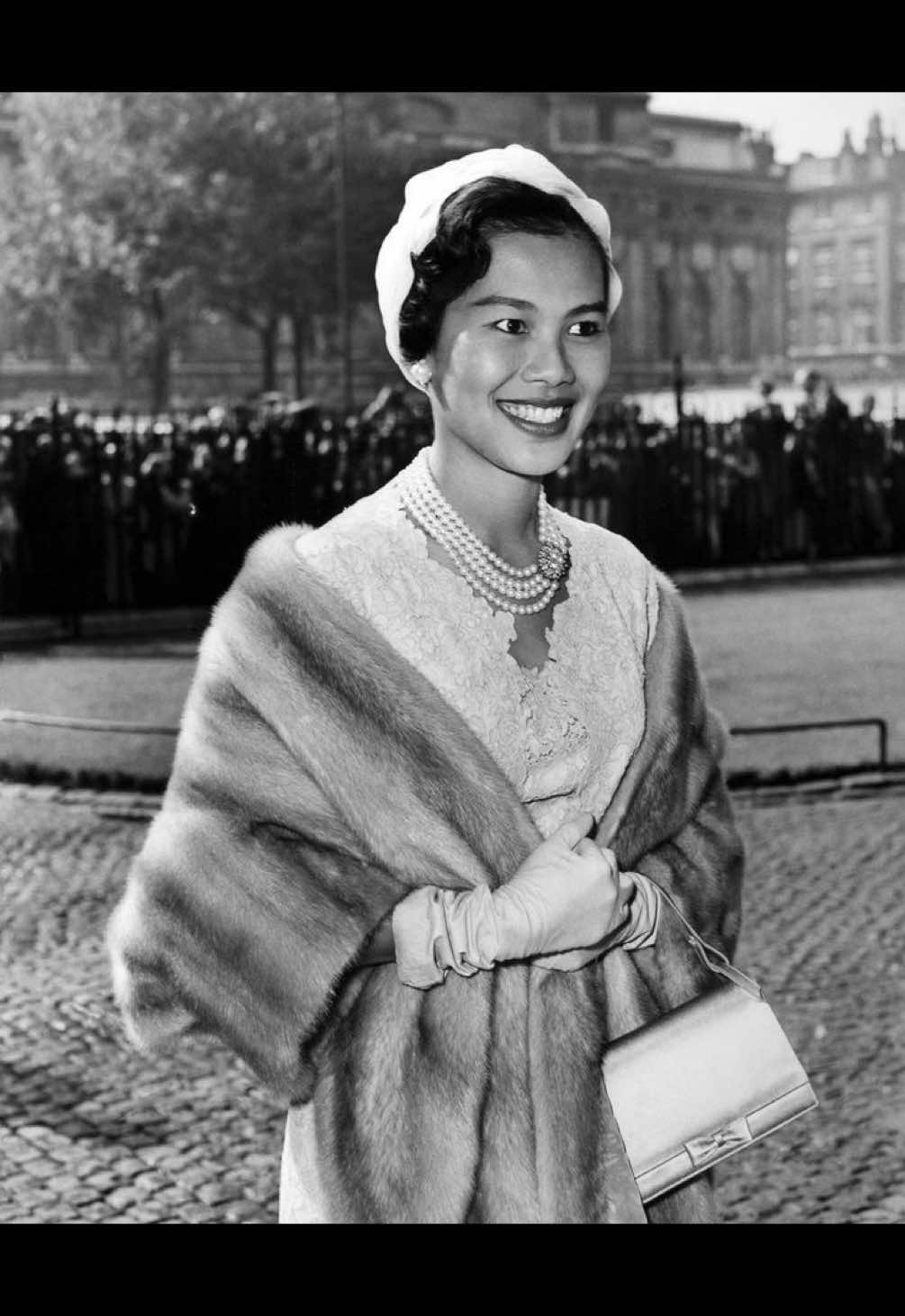 #queensirikit | น้อมส่งเสด็จสู่สวรรคาลัย 🤍 #RIP #fyp 