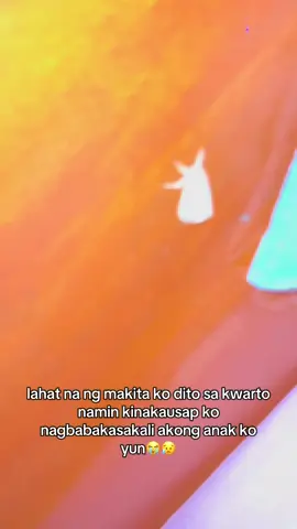 parang baliw man ako sa para sa inyo wala naman sigurong masama kung magbakasakali akong makita kopa ang anak ko😭😭😭