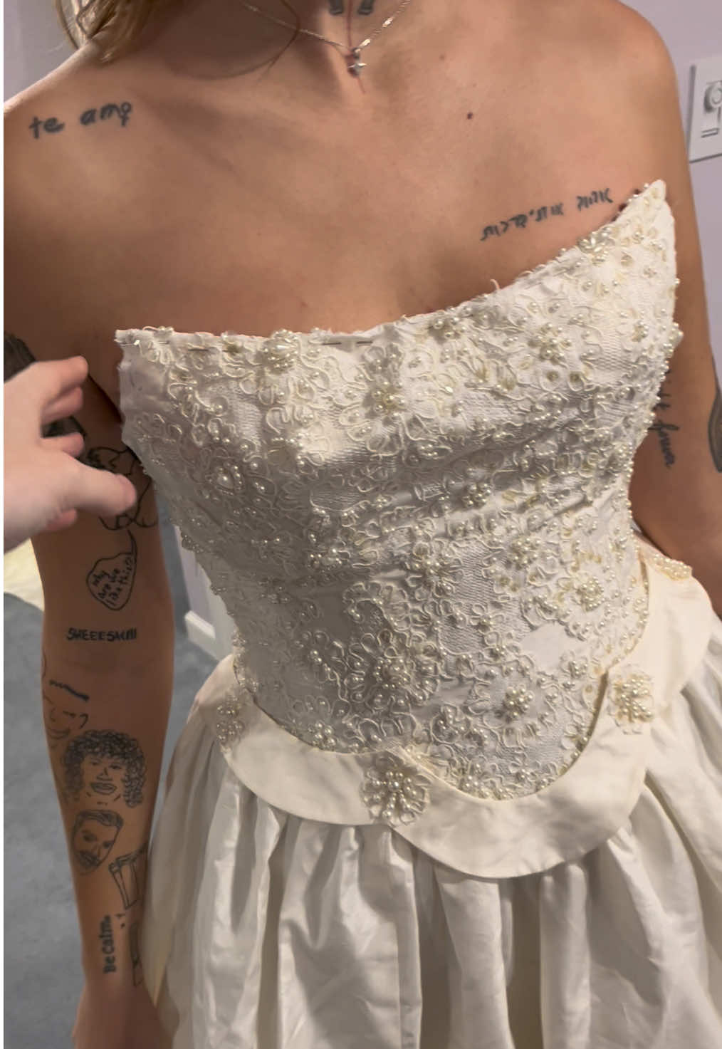 Not sure if any of this is done properly but that’s DIY baybeeee #wedding #weddingdress #diywedding #lgbtq #wlw 
