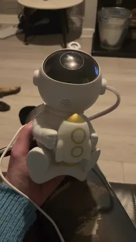 Space themed fun astronaut starry sky light.by @LOVE CARD88_Ireland This is amazing. Would be great for kids present relaxing. Party’s. It’s  brilliant. Love it😍#tictokmademebuyit #tiktokshop #starryskys #nightlight #fyppp @The Collective Agency TTS IRE 