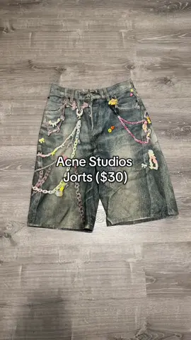 we really posting anything now 😭 #fashion #fashiontiktok #acnestudios #cnfans #OOTD 