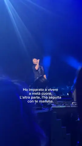 fuori ora #tisognai #tizianoferro @TIZIANO FERRO #perte #mamma 