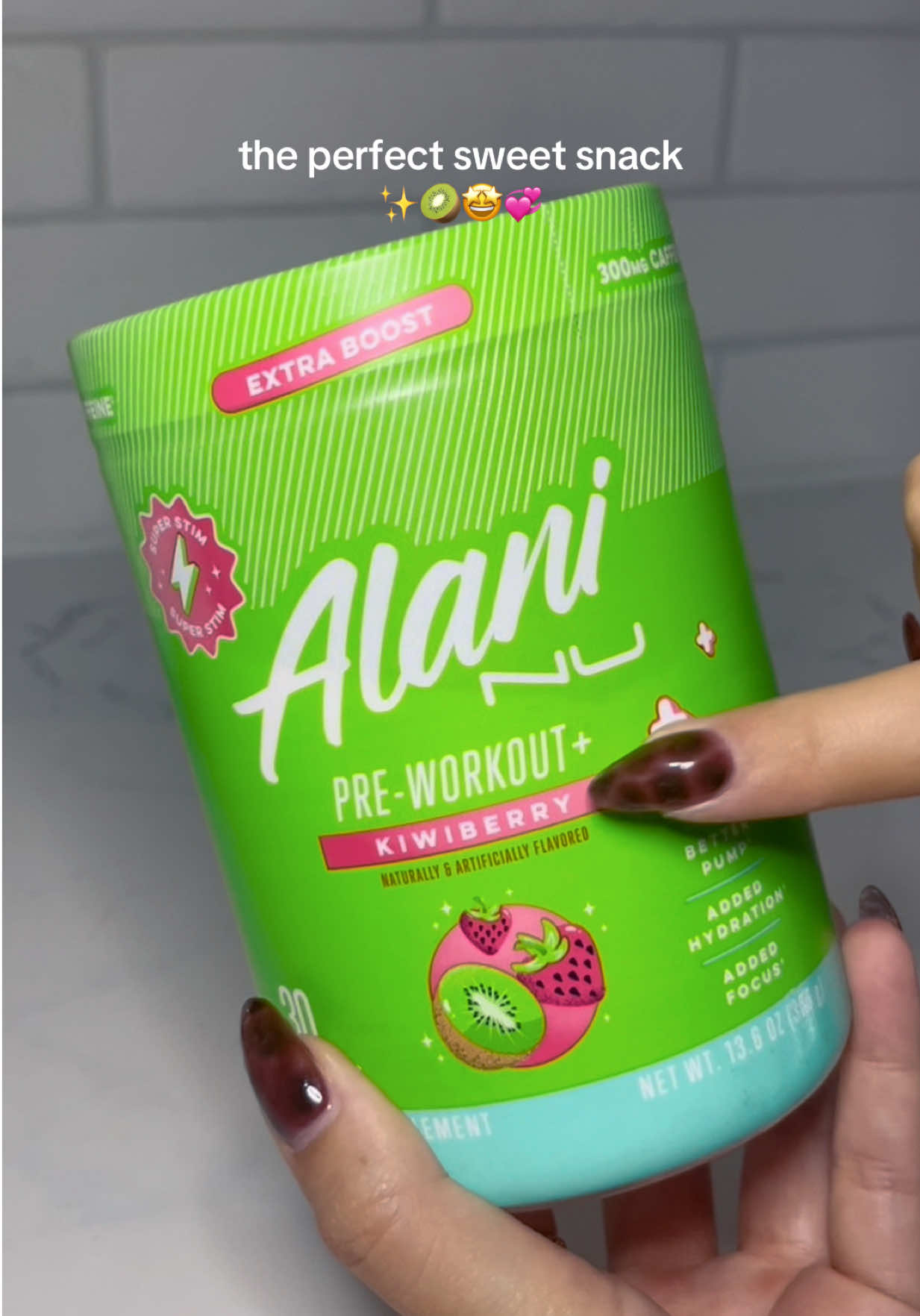 Your energized snack era starts now 🍓✨🥝 #sweettreat #alani #obsessed