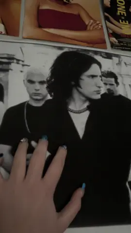 yes I’m posting this publicly I literally dgaf anymore #trentreznor #nineinchnails #robertsmith #siouxsieandthebanshees #davidbowie 